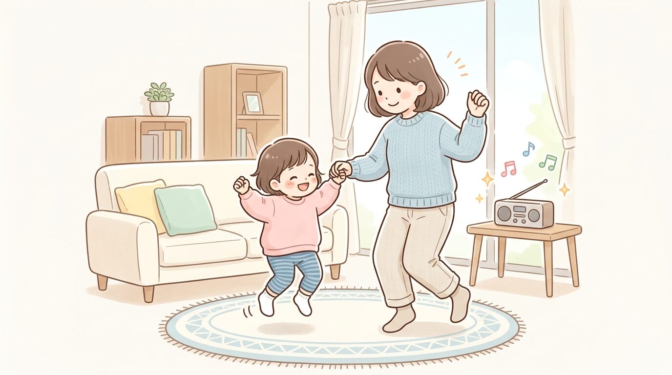 リビングで音楽に合わせて親子で手をつないで踊る様子